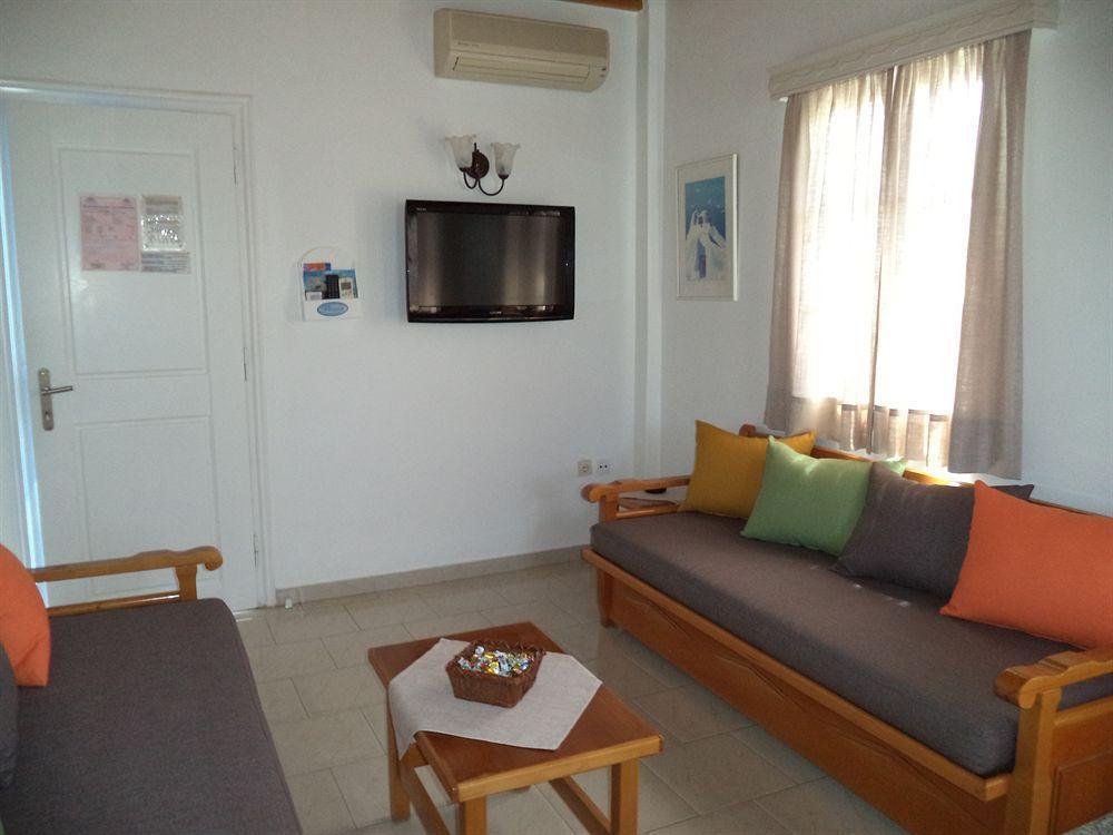 Filoxenia Apartments Ornos  Exteriér fotografie
